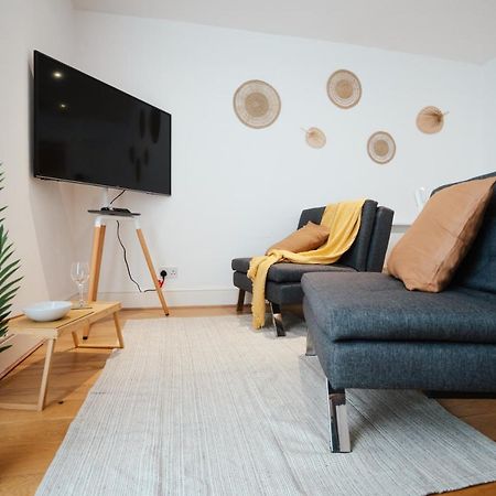 Cozy 1 Bed Apartment In Hackney ロンドン エクステリア 写真