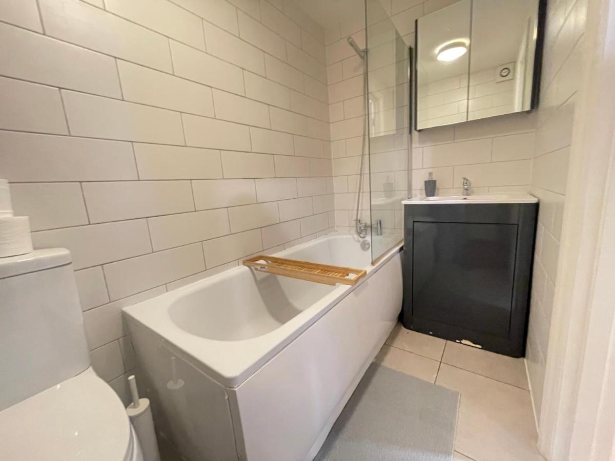 Cozy 1 Bed Apartment In Hackney ロンドン エクステリア 写真